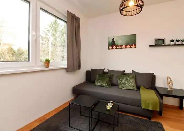 Modern Balcony With Free Parking * וינה