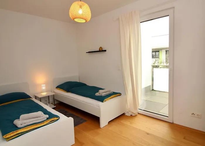 דירה Modern Balcony With Free Parking *